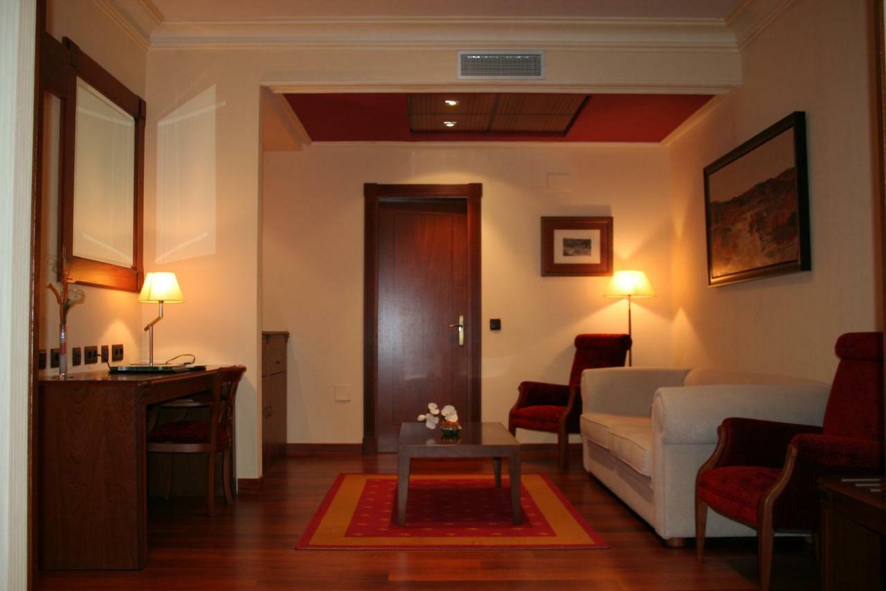 Hotel Palacio De La Magdalena Soto Del Barco Dış mekan fotoğraf